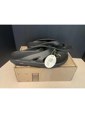 New! Mens OOFOS OOriginal Black Slide Sandals. Size 14. Nice Sandals!!!